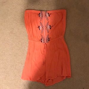 Strapless romper